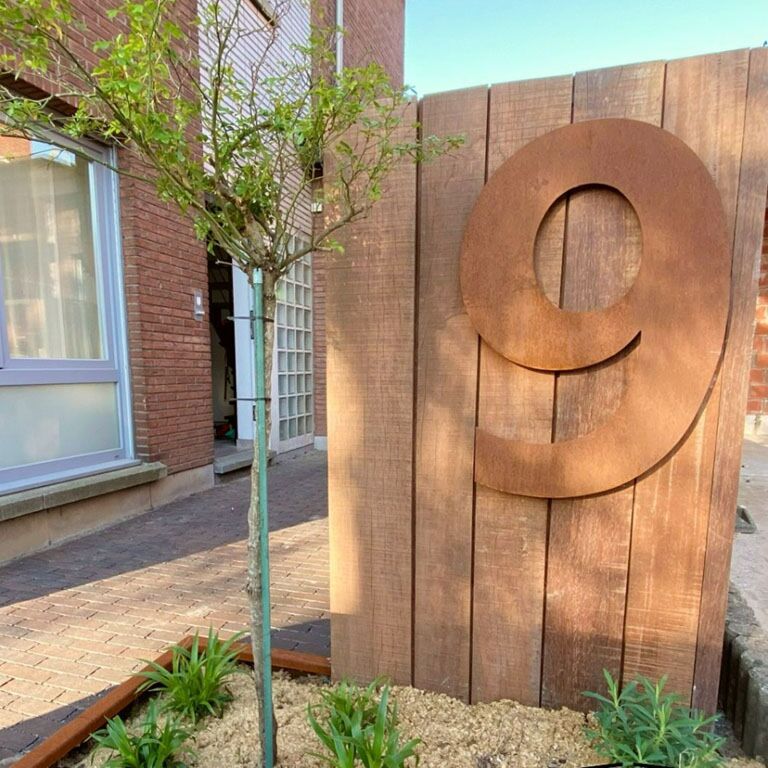 Domové číslo z cortenovej ocele 4 - 80 cm