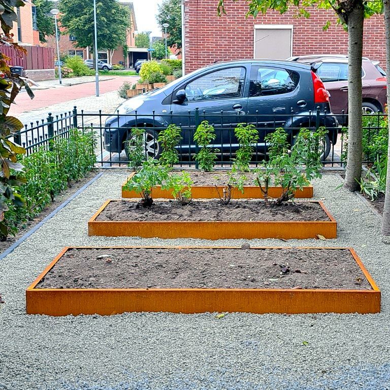 Trávnikové obruby z cortenovej ocele šikmé 22 cm (dĺžka 240 cm)