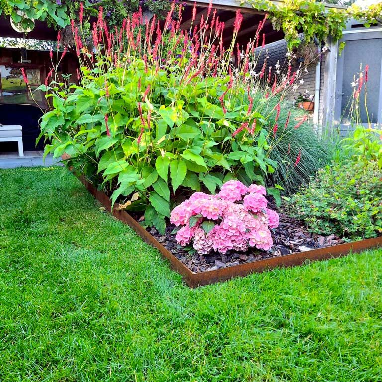 Trávnikové obruby z cortenovej ocele rovné 15 cm (dĺžka 240 cm)