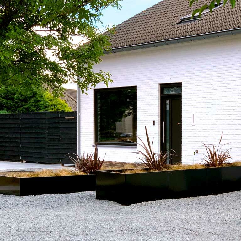 Práškom lakovaný oceľový kvetináč Texas xxl 500 x 100 cm