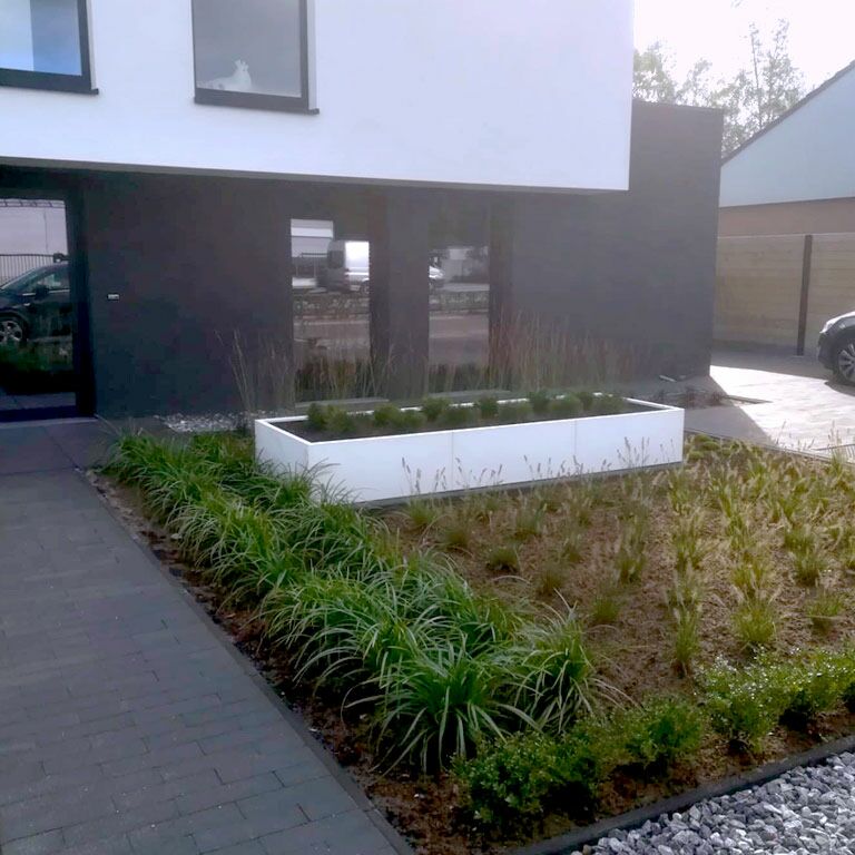 Práškom lakovaný oceľový kvetináč Texas xxl 300 x 80 cm