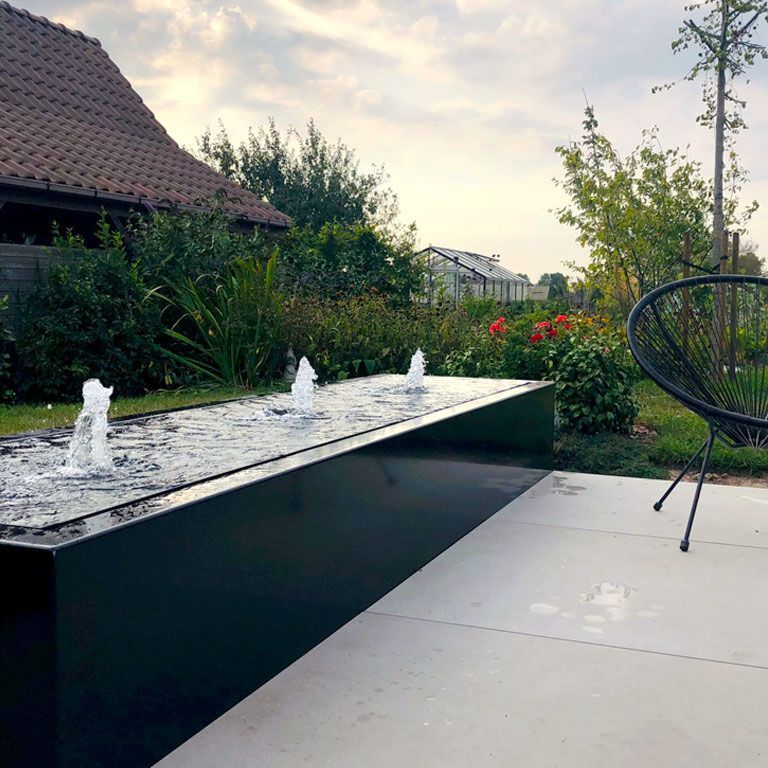 Hliníkové záhradné fontány 300 x 80 x 40 cm